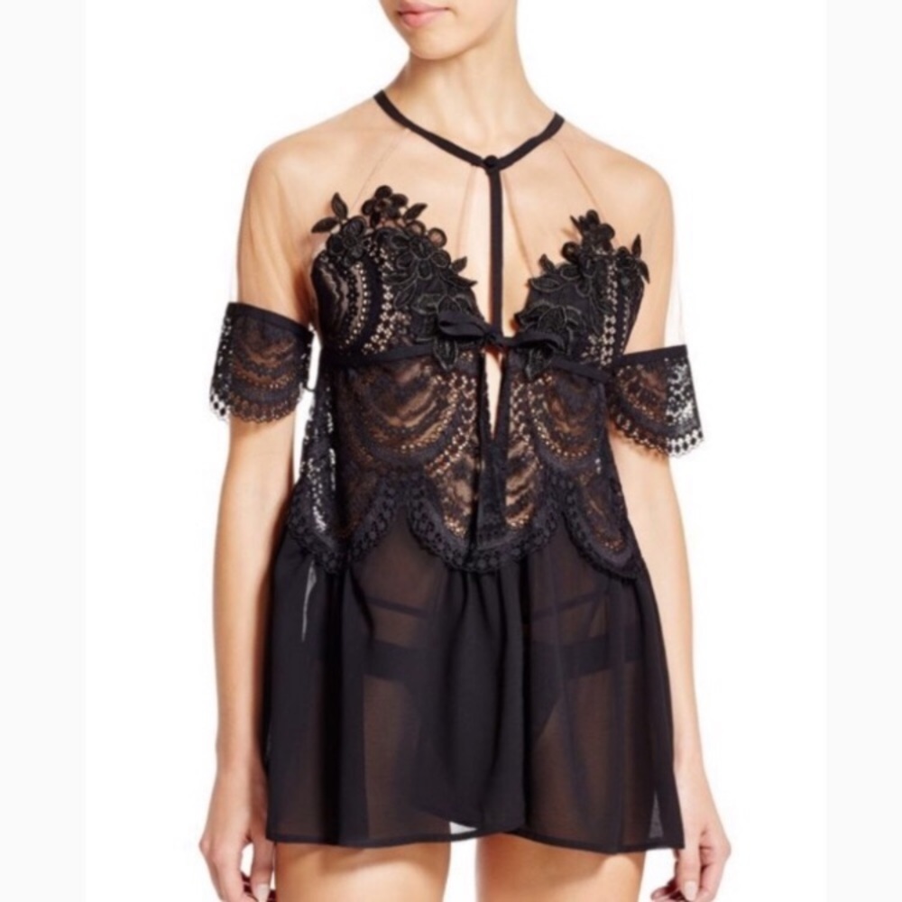 NWT For Love and Lemons Lace Robe